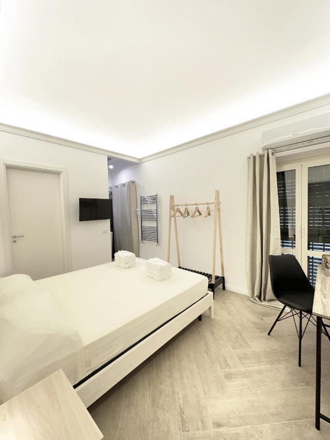 Vicki Vomero Rooms - Napoli Luaran gambar