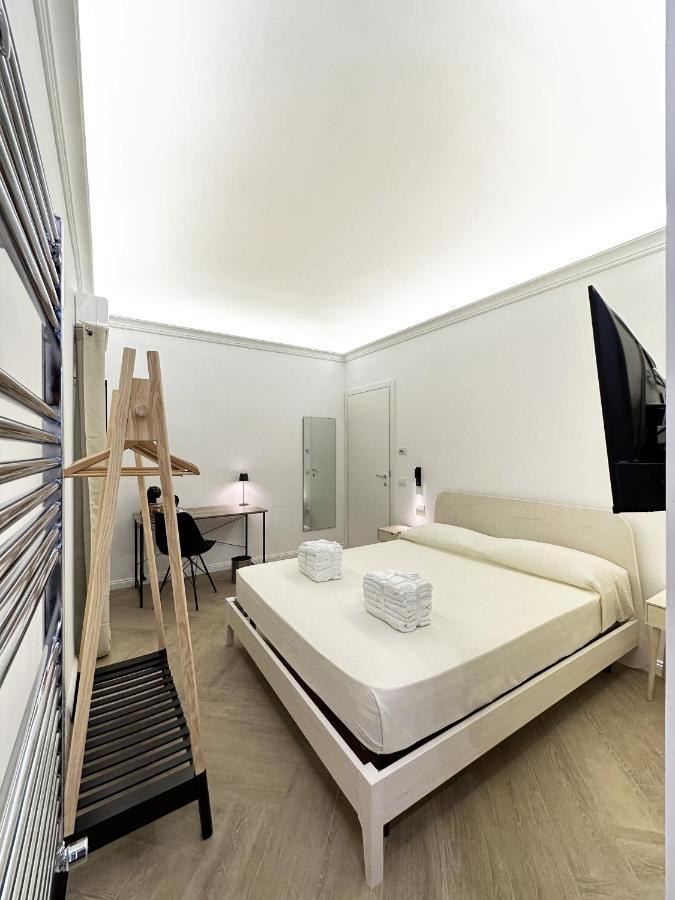 Vicki Vomero Rooms - Napoli Luaran gambar