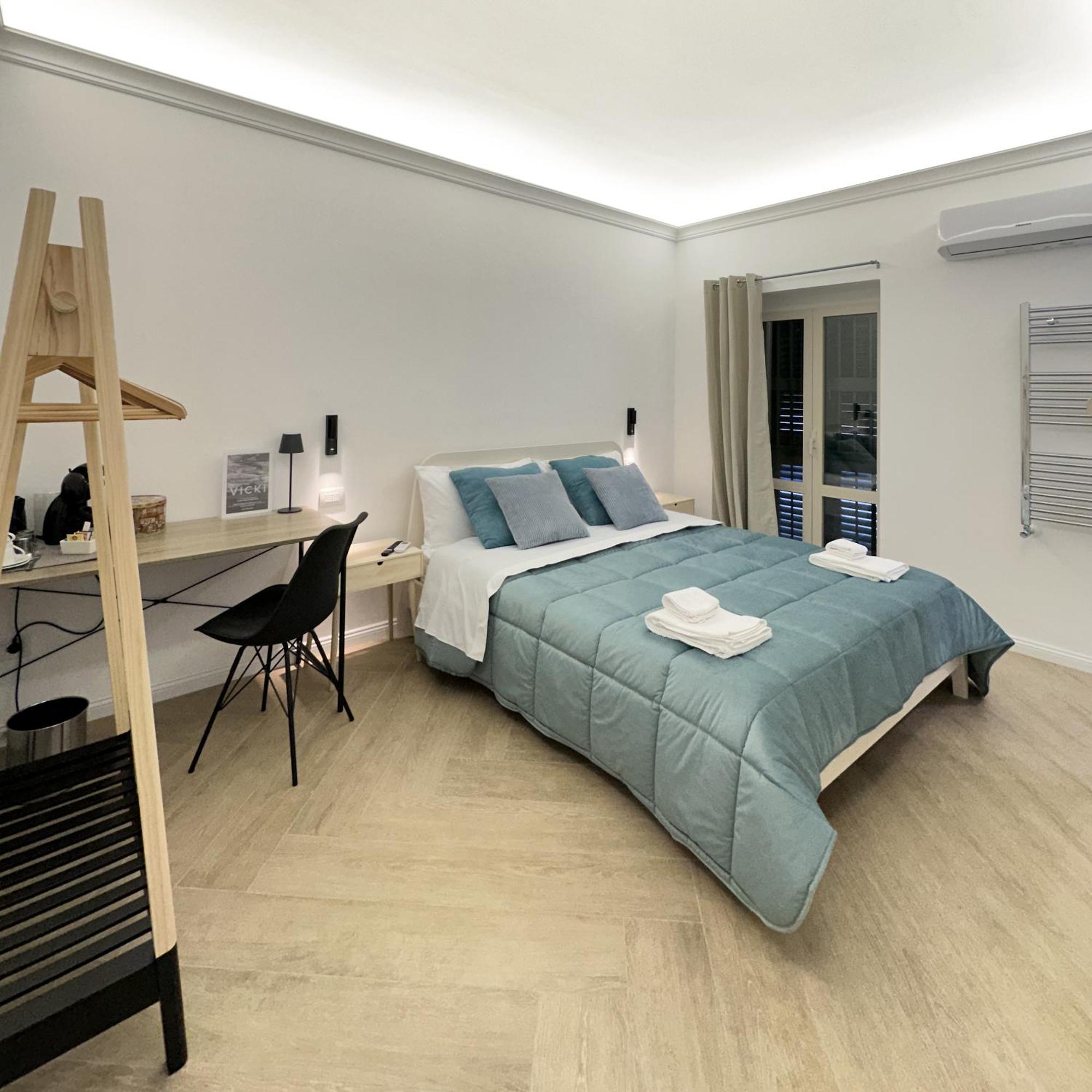 Vicki Vomero Rooms - Napoli Luaran gambar